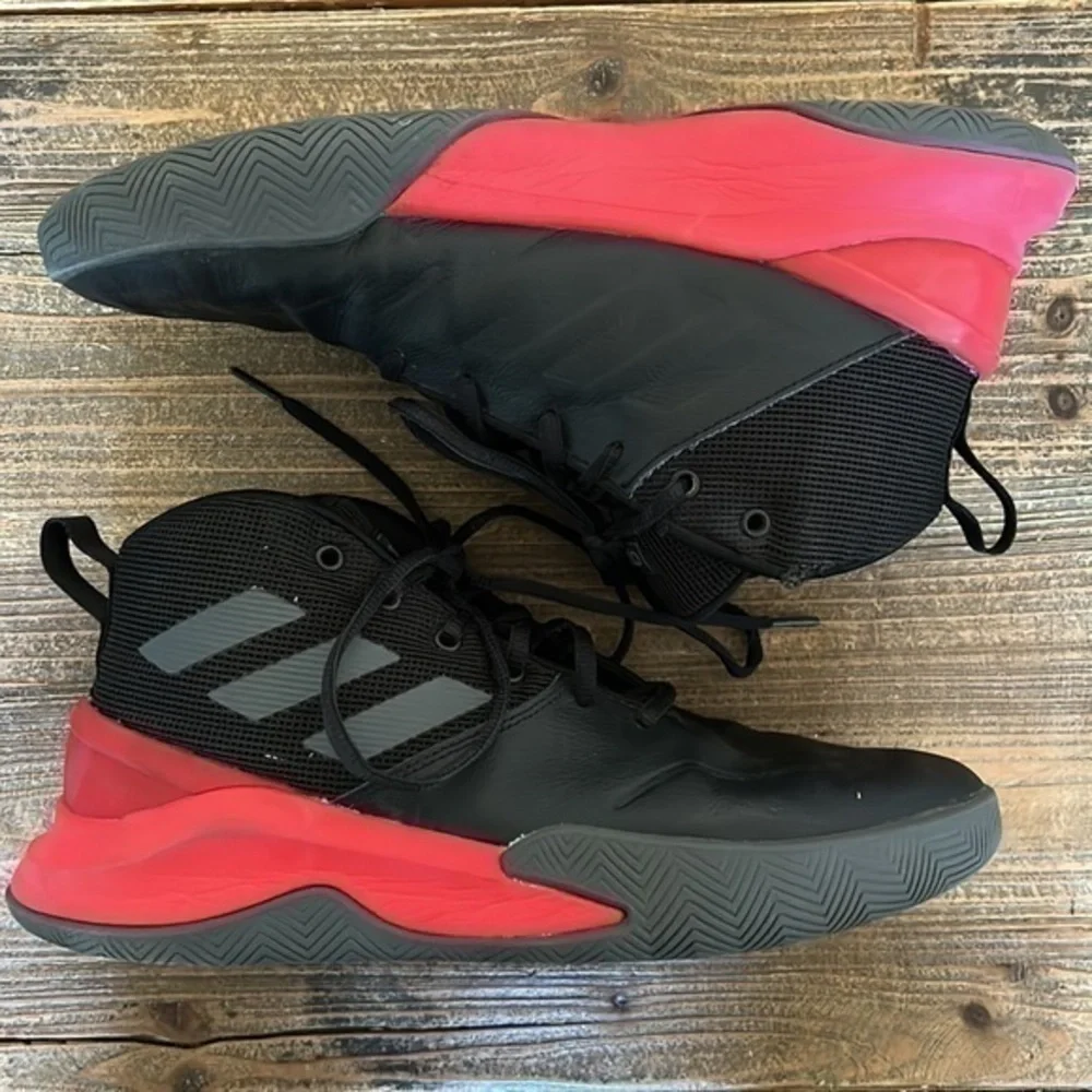 Adidas Own The Game Mens Sport Performance Basketball Shoes Size 9